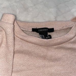 Cute light pink crop top forever 21 sweater